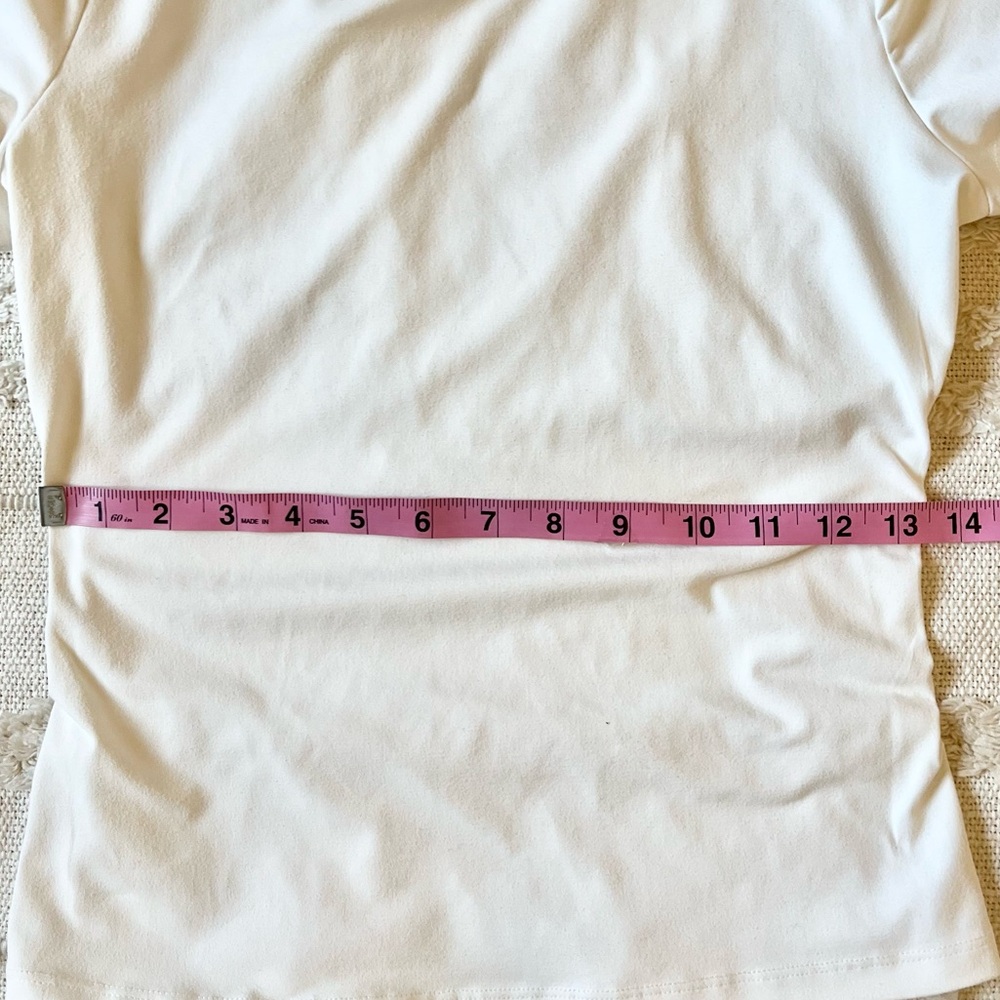 Trendy Queen short sleeve scoop neck white top small - Picture 8 of 10